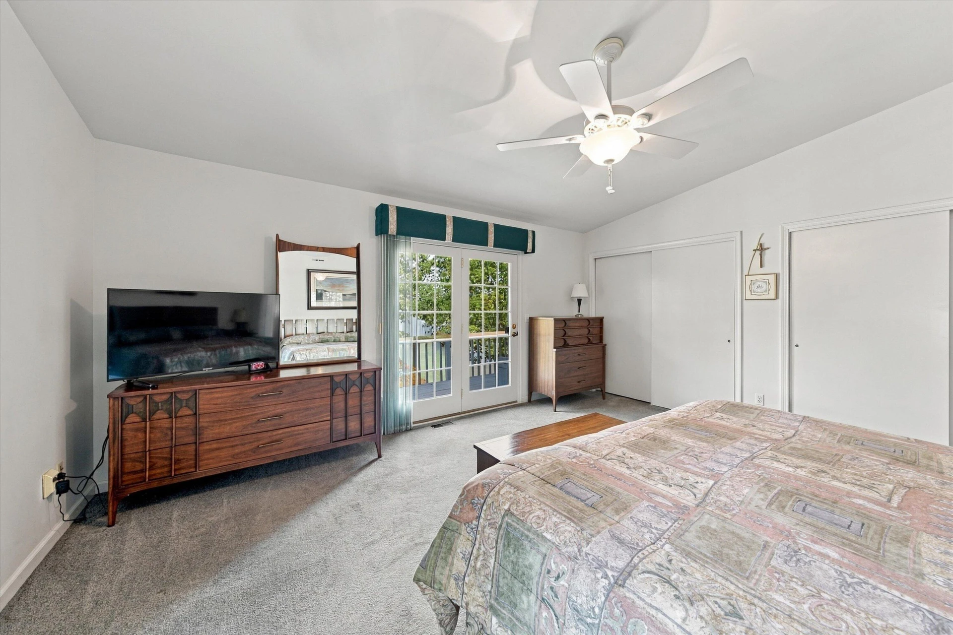 150 Maiden LN - Photo 30