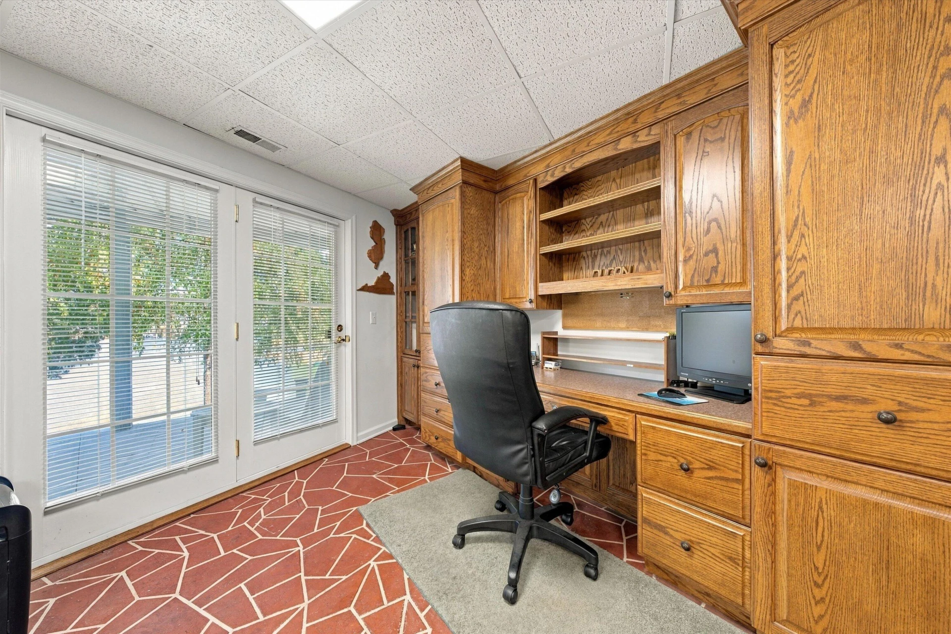 150 Maiden LN - Photo 35