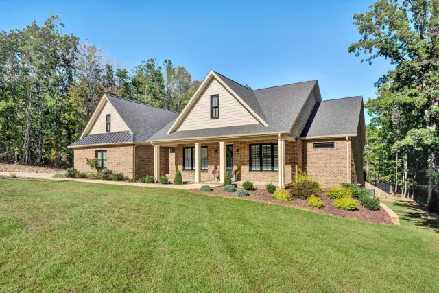 510 Thornblade WAY