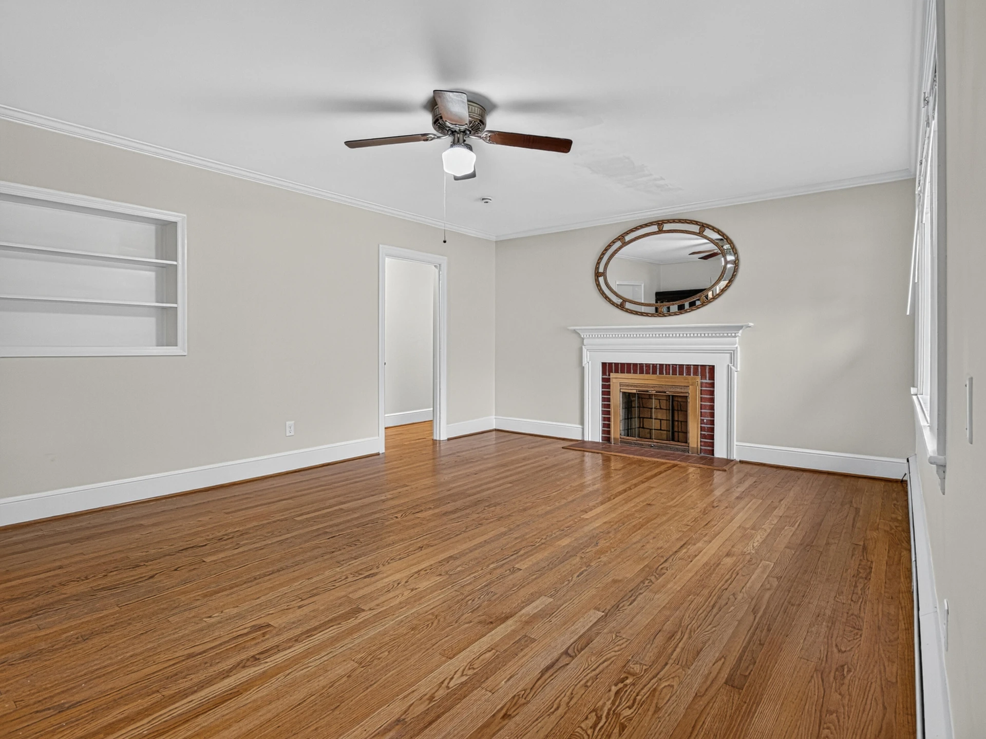 4401 Hilltop DR - Photo 5