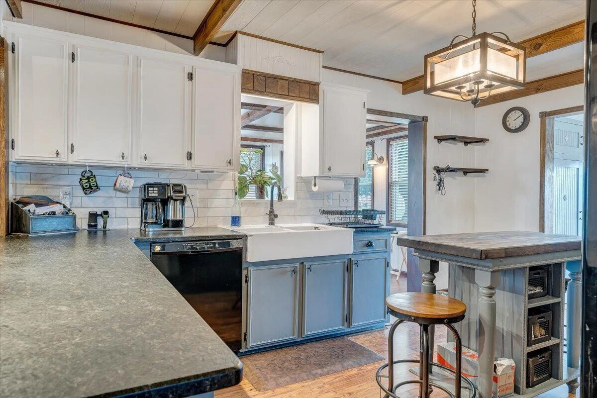 2408 Feather RD - Photo 12