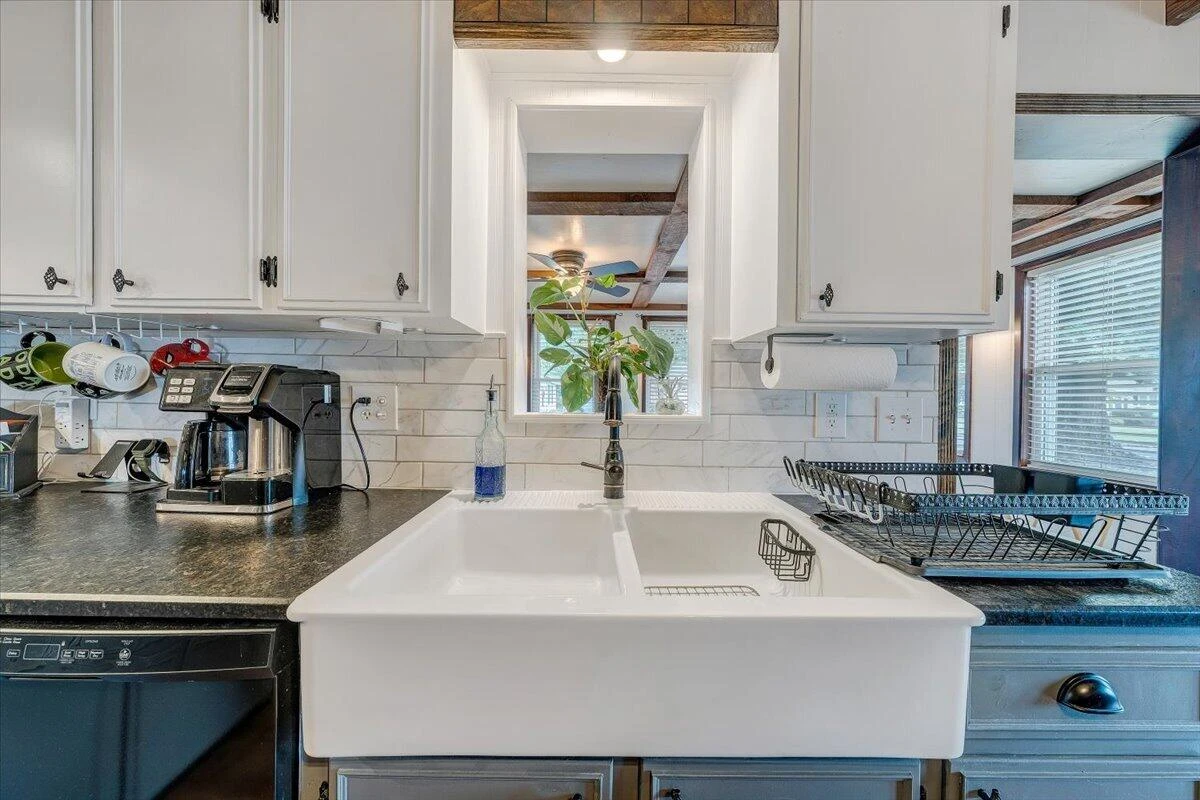 2408 Feather RD - Photo 15