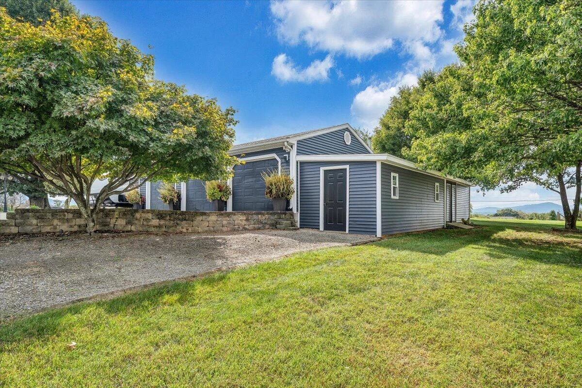 2408 Feather RD - Photo 39