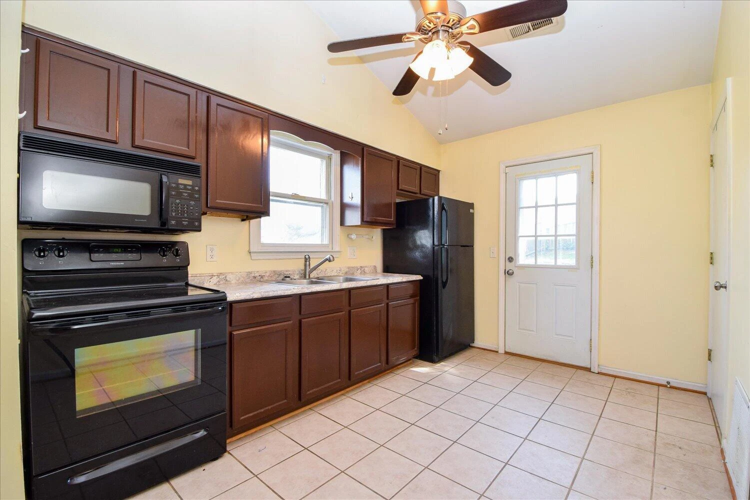1481 Kefauver RD SE - Photo 6