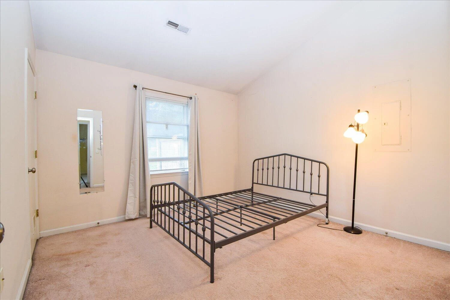 1481 Kefauver RD SE - Photo 11