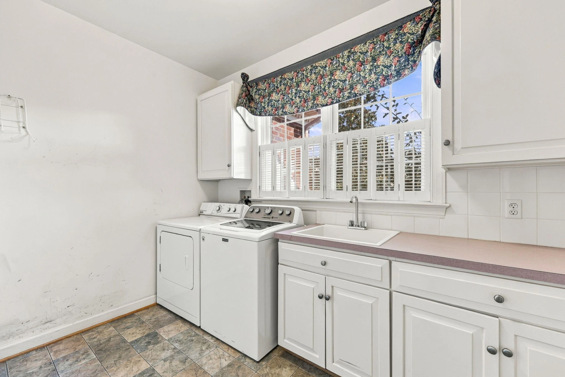 1478 Cifax RD - Photo 37