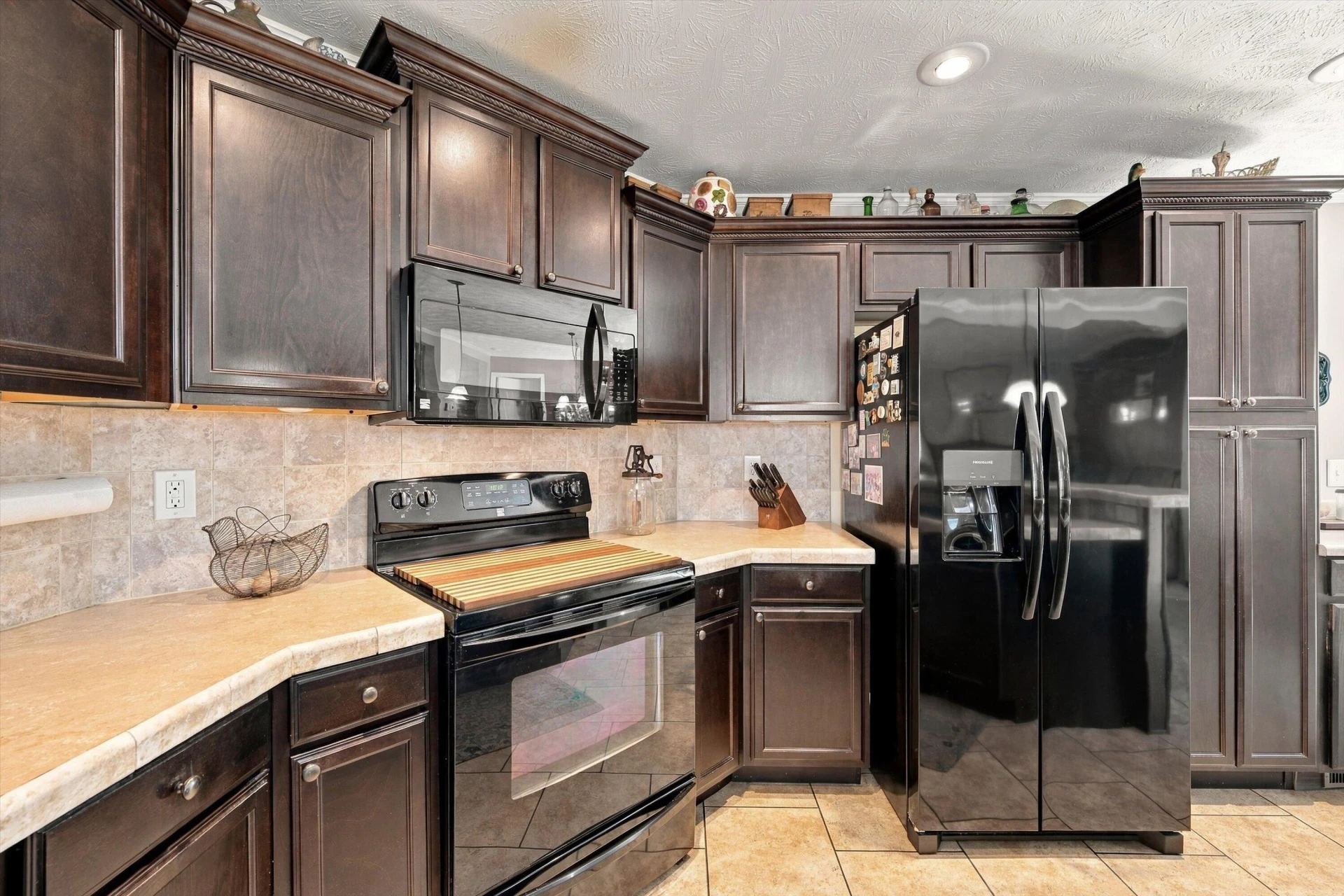 1086 Blackwater Hills DR - Photo 14