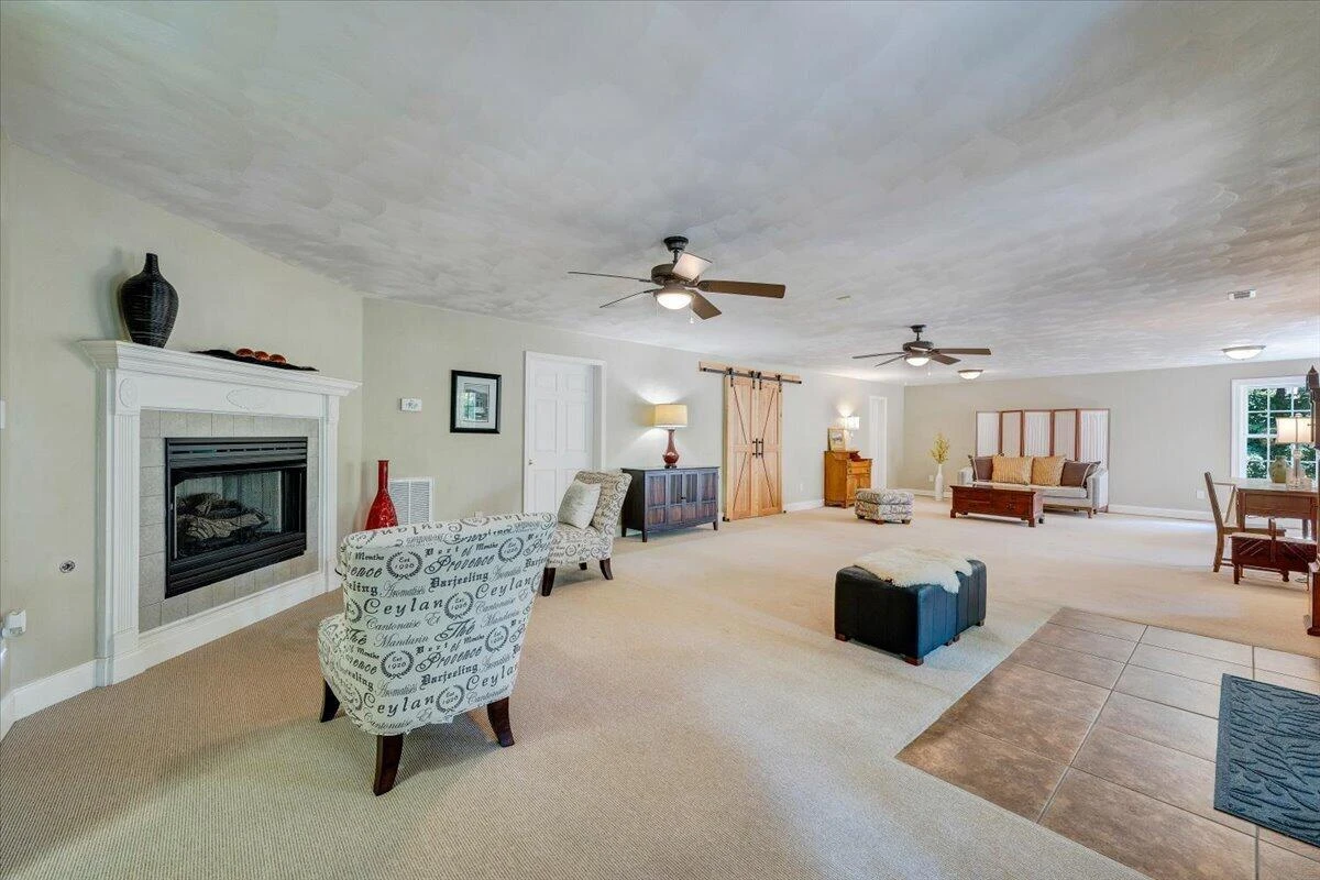 203 Windcrest DR - Photo 7