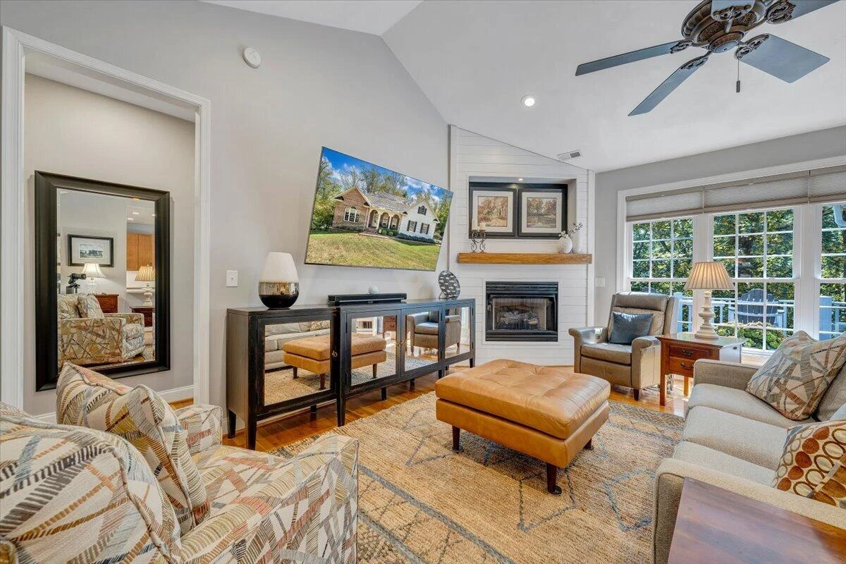 203 Windcrest DR - Photo 15