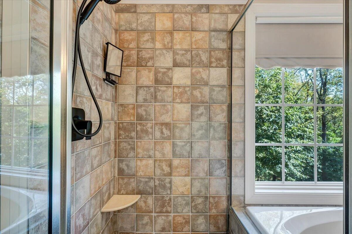 203 Windcrest DR - Photo 26