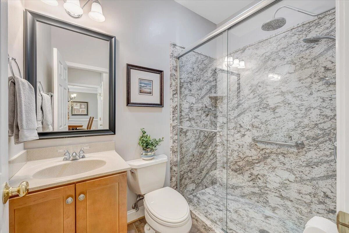 203 Windcrest DR - Photo 36