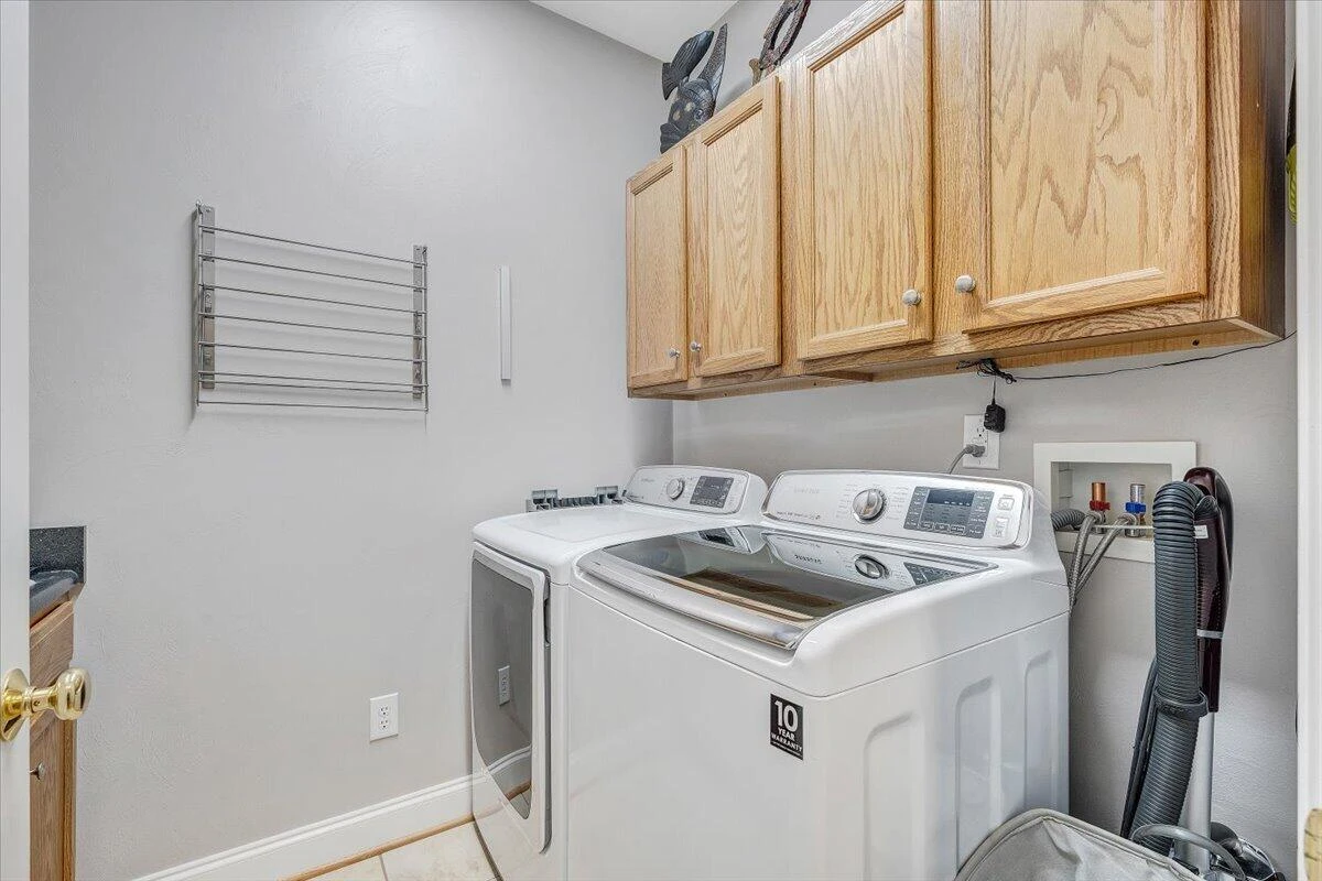 203 Windcrest DR - Photo 37