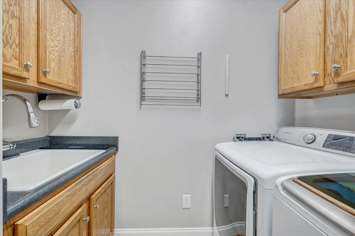 203 Windcrest DR - Photo 38