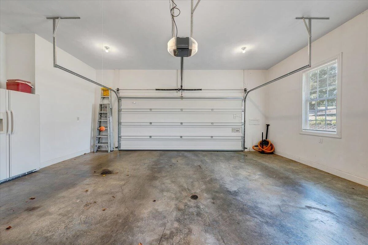 203 Windcrest DR - Photo 39