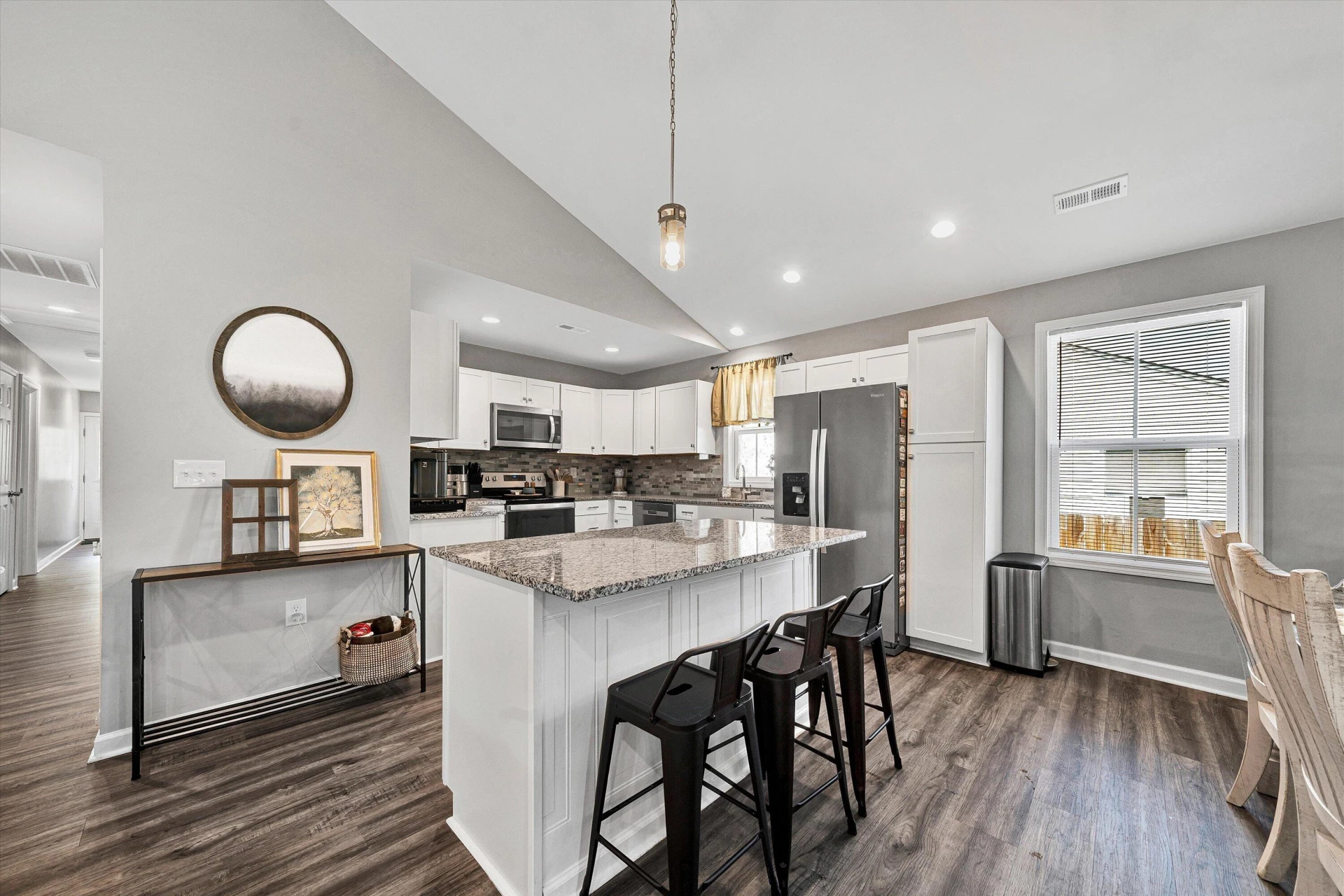 2818 Ridgefield ST NE - Photo 9