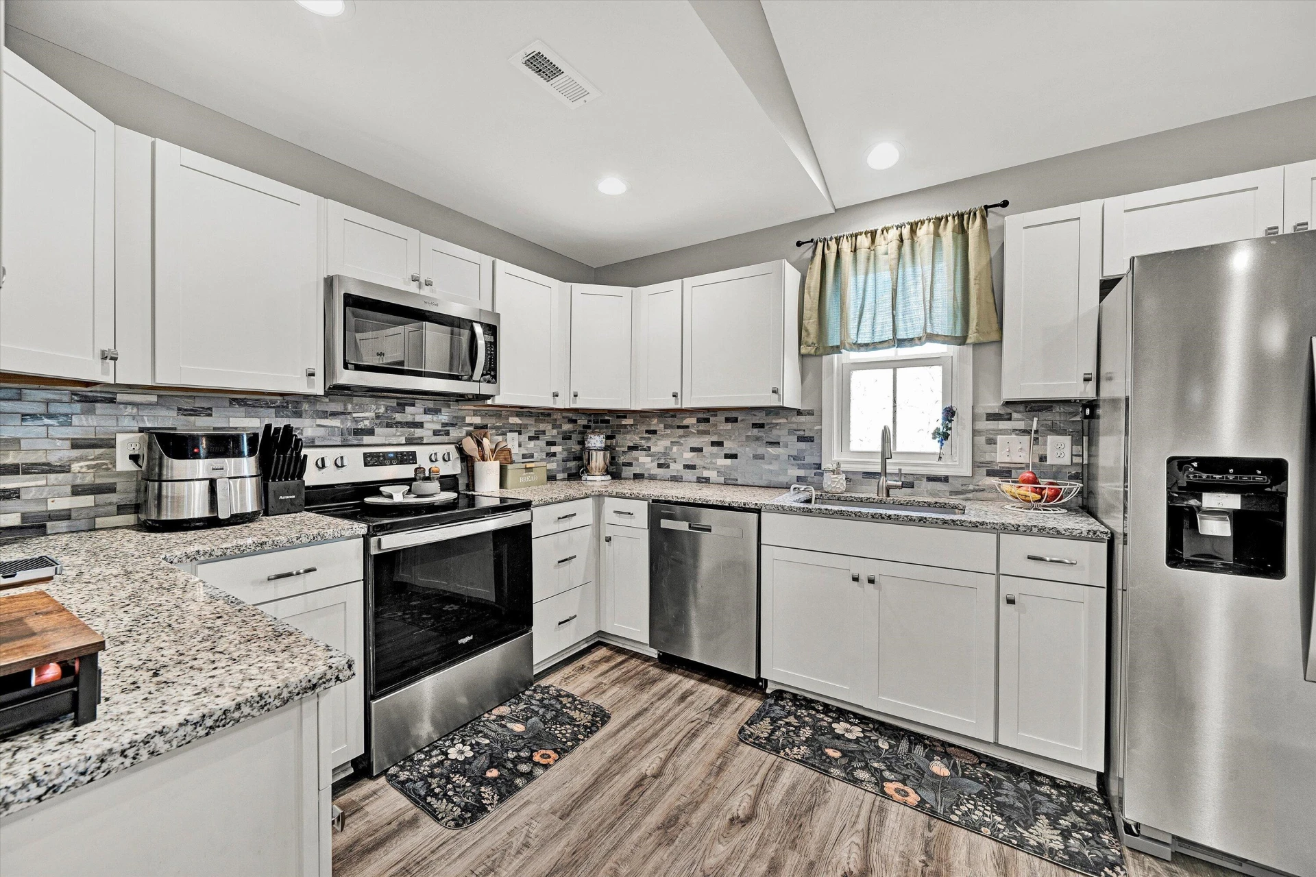 2818 Ridgefield ST NE - Photo 14