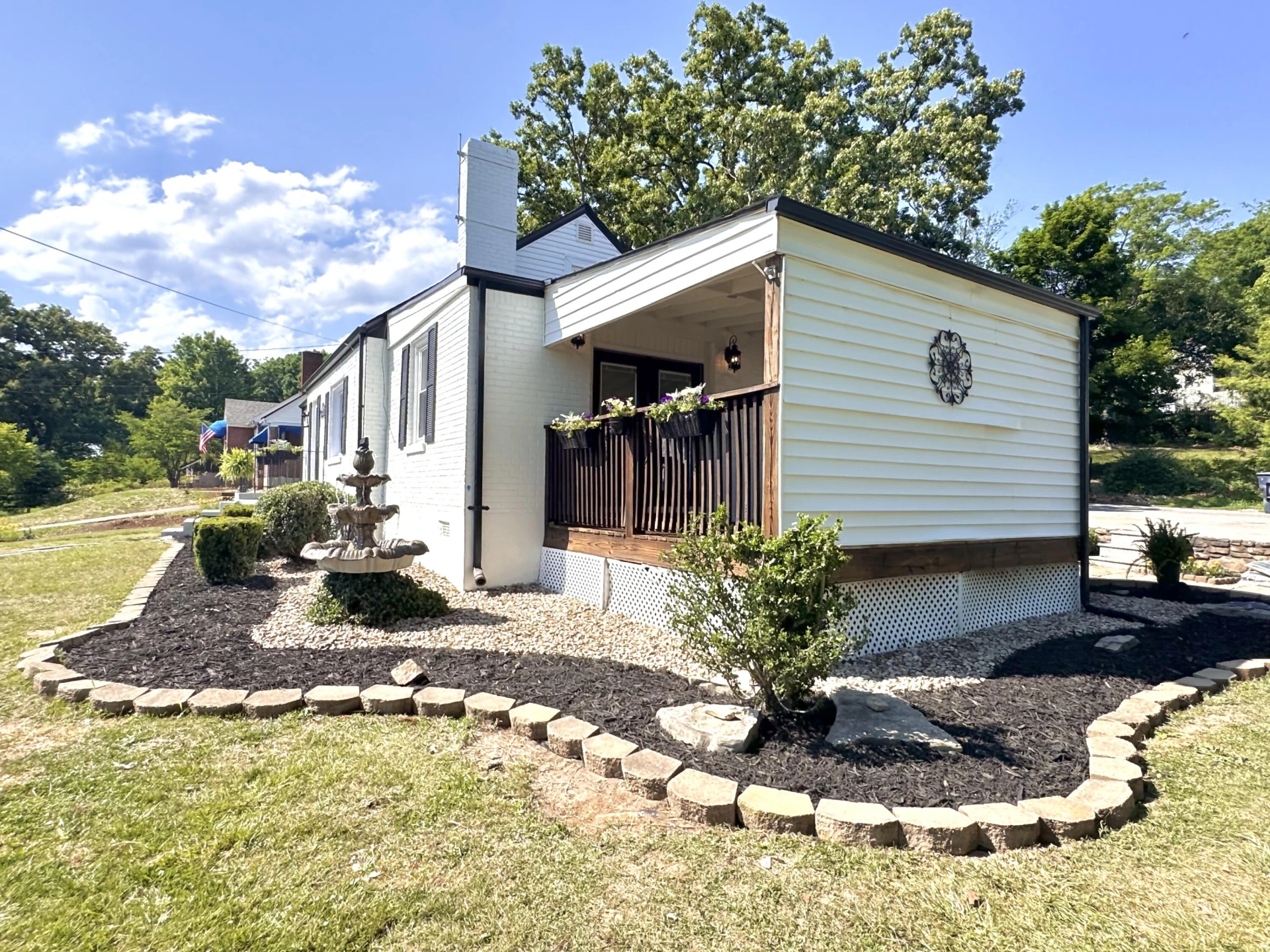 3116 Spring RD SW - Photo 3
