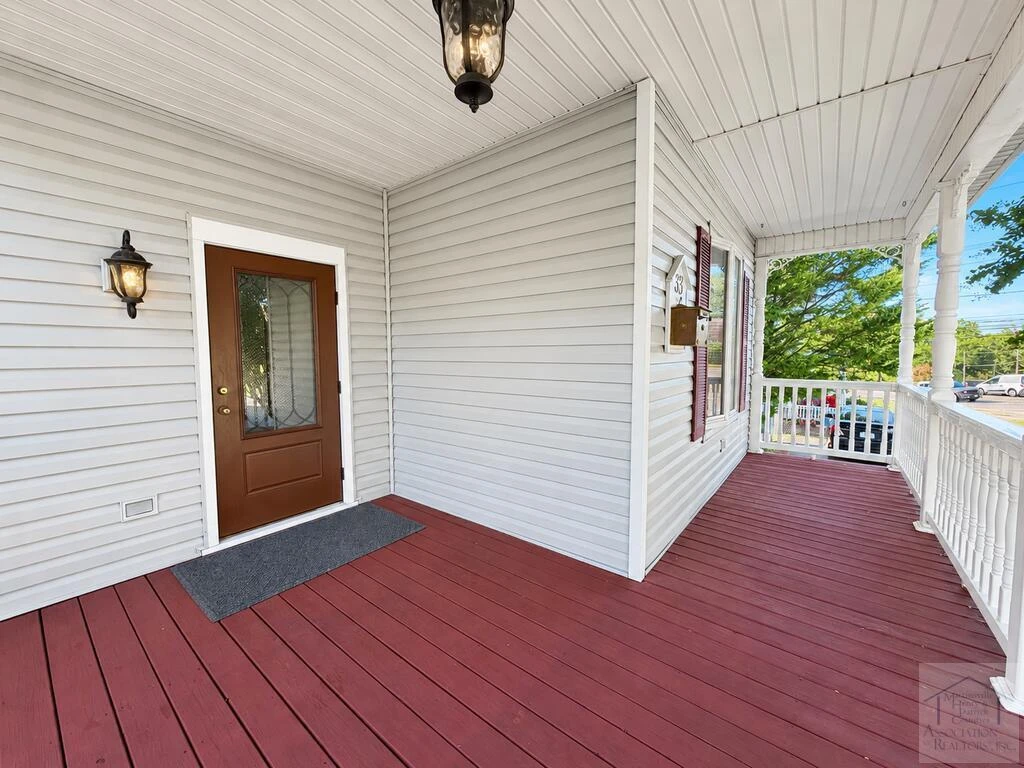 33 Ellsworth ST - Photo 9