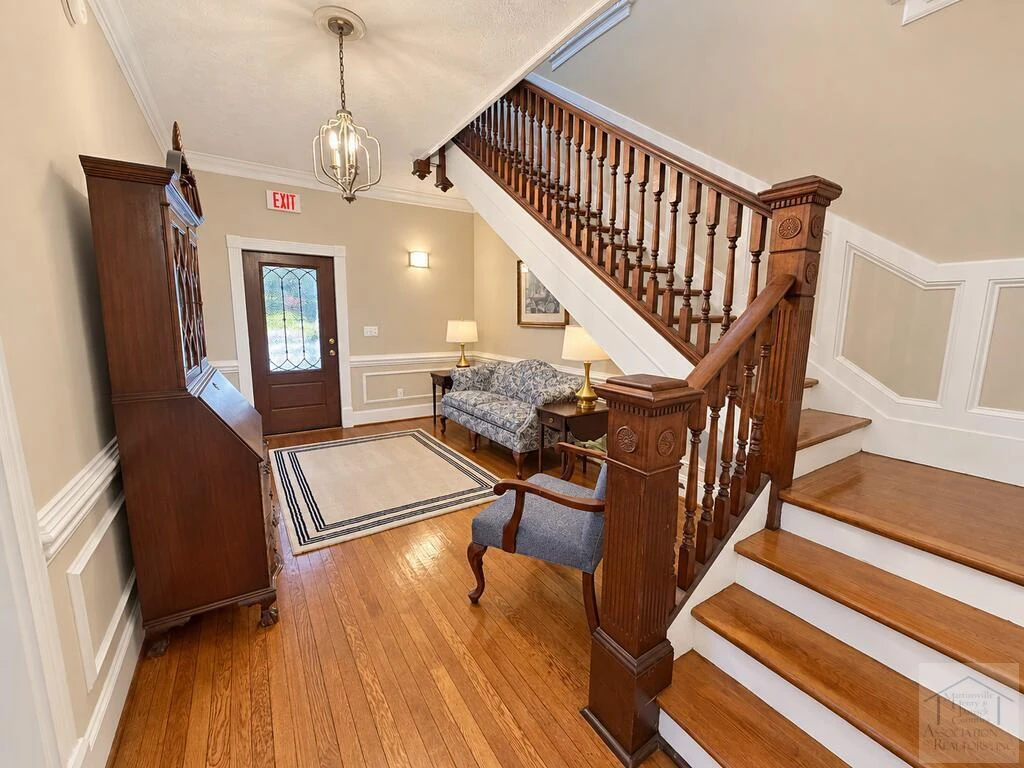 33 Ellsworth ST - Photo 11