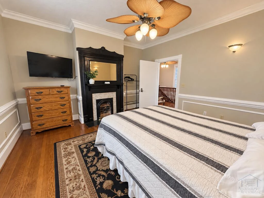 33 Ellsworth ST - Photo 26