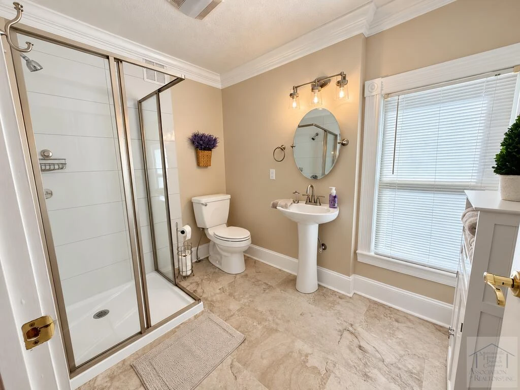 33 Ellsworth ST - Photo 27