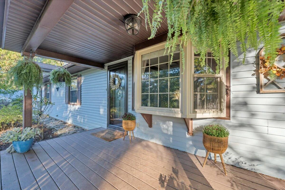 1182 Rabbit DR - Photo 4