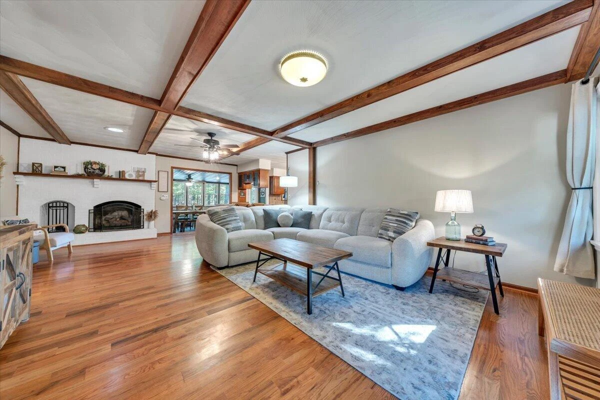 1182 Rabbit DR - Photo 6