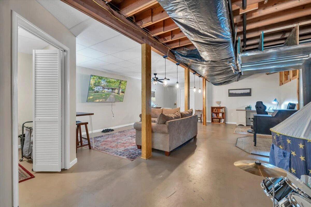 1182 Rabbit DR - Photo 49