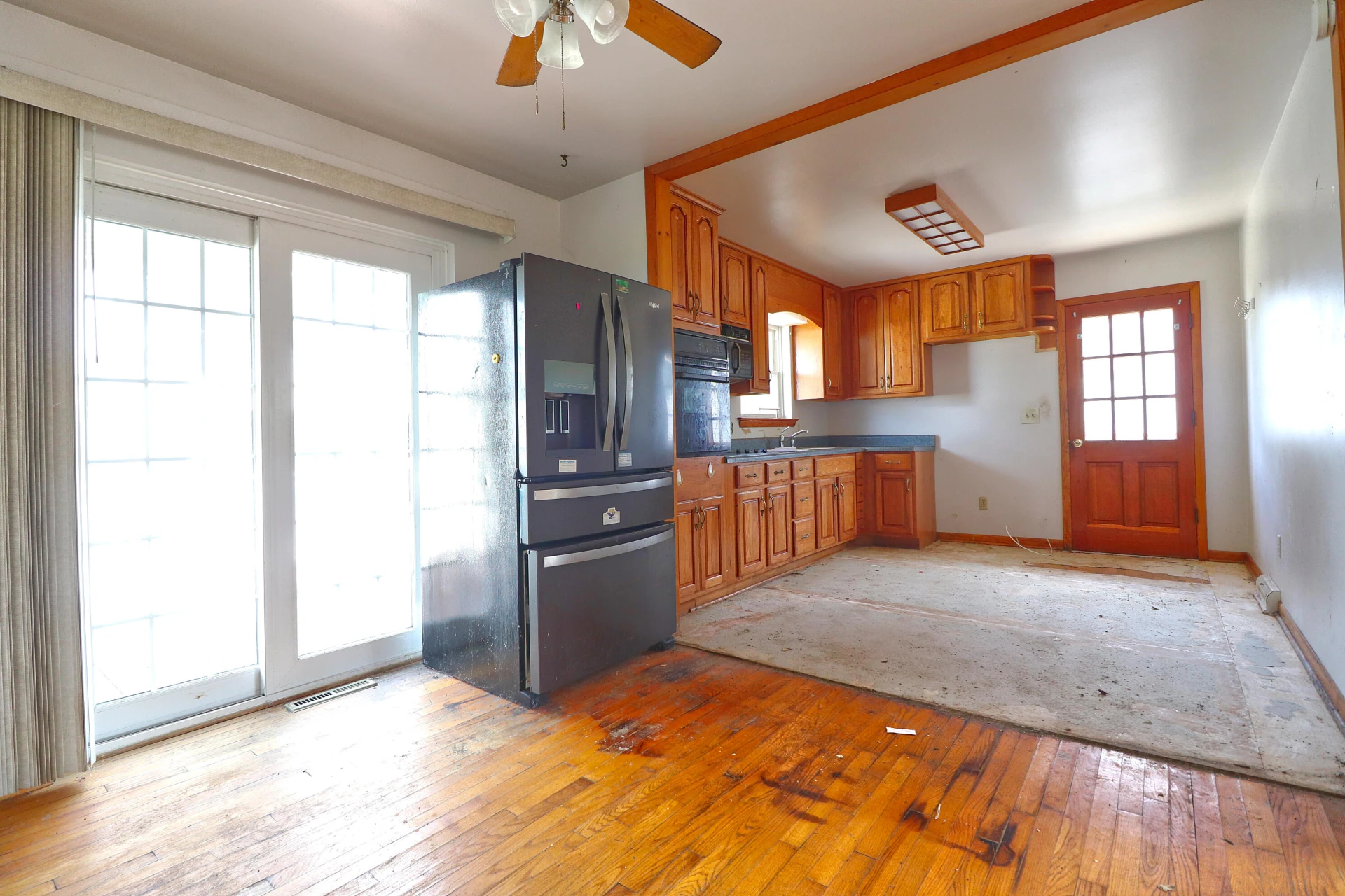 713 Moran AVE - Photo 8