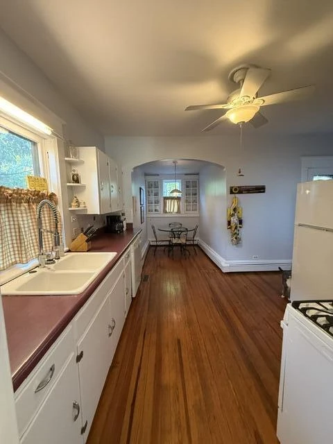 2118 Laburnum AVE SW - Photo 12