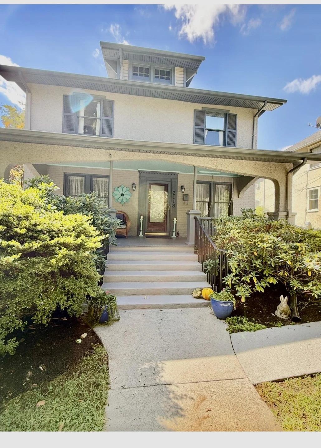 2118 Laburnum AVE SW - Photo 2