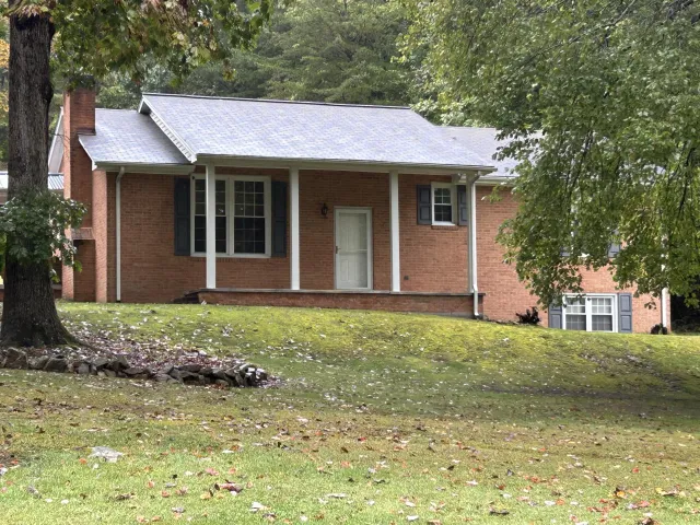 6671 Bradshaw RD, Salem, VA, 24153