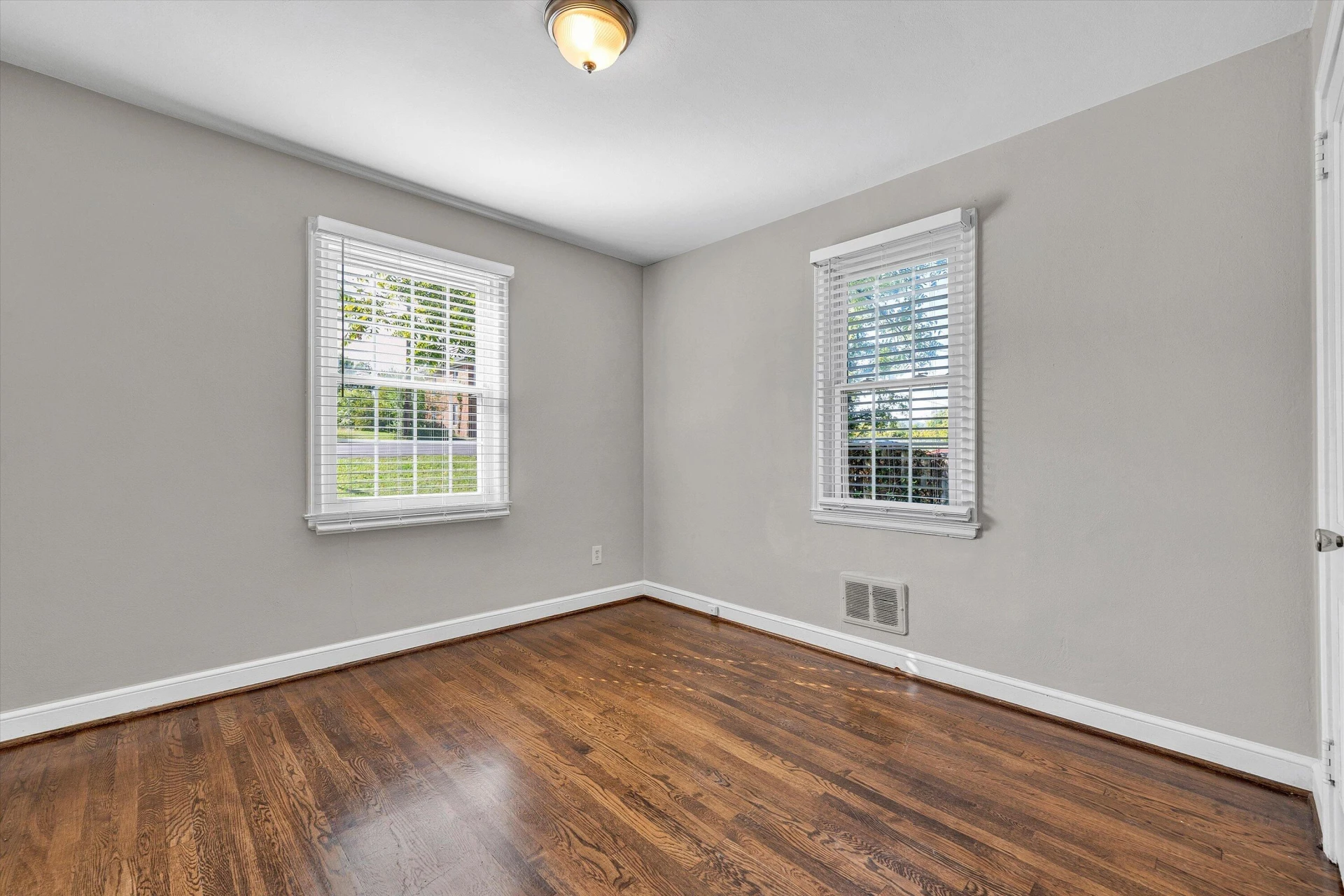 918 Westside BLVD NW - Photo 19