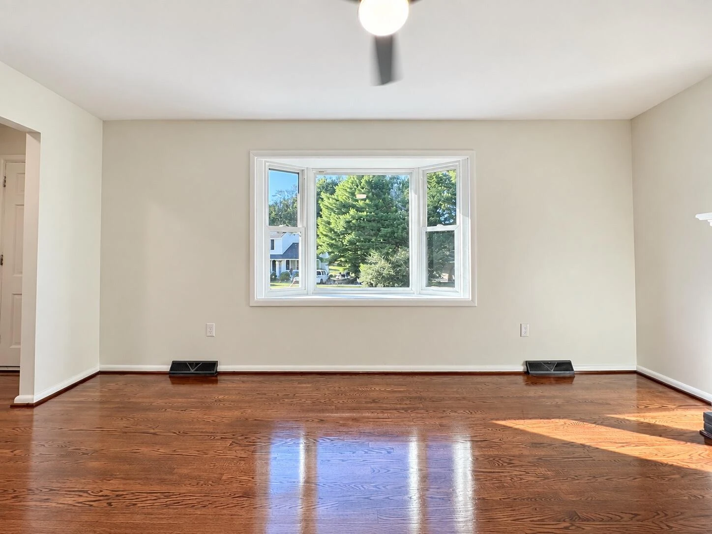 5028 Sunny Side DR - Photo 10