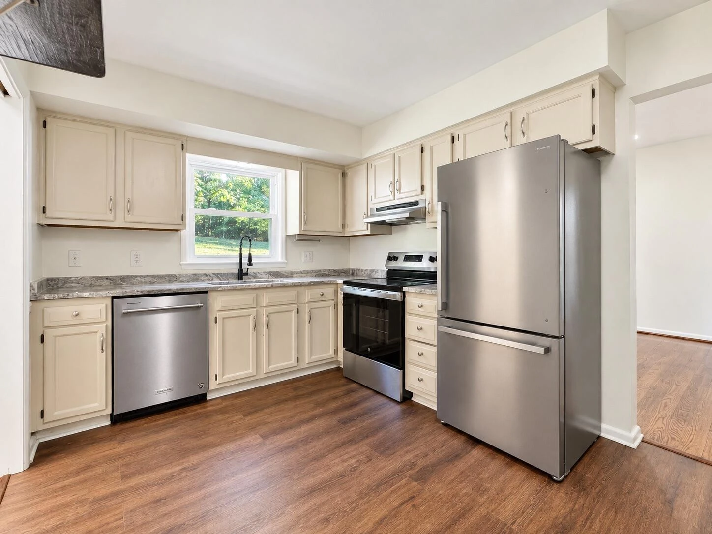 5028 Sunny Side DR - Photo 15