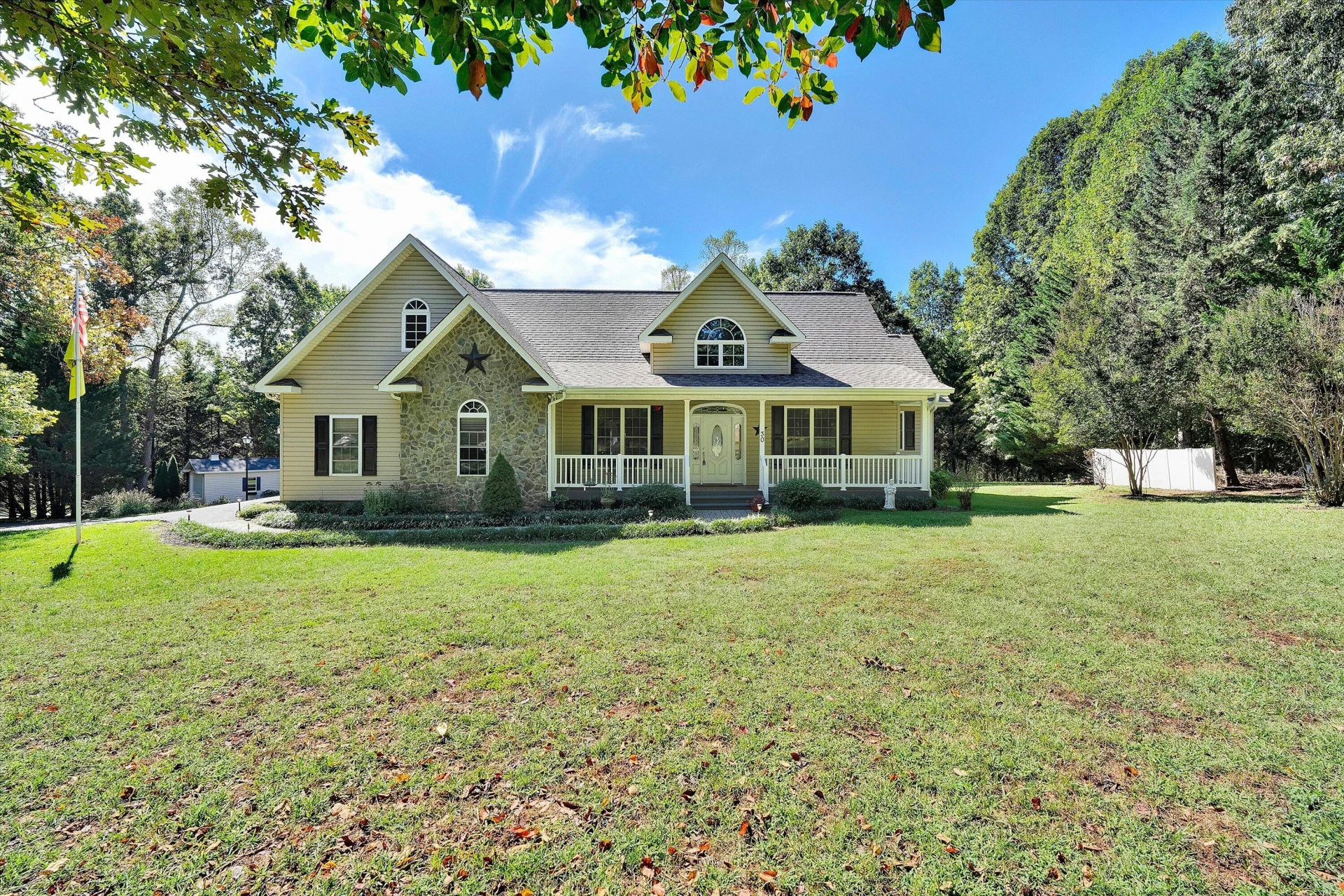 30 CHEYENNE LN
