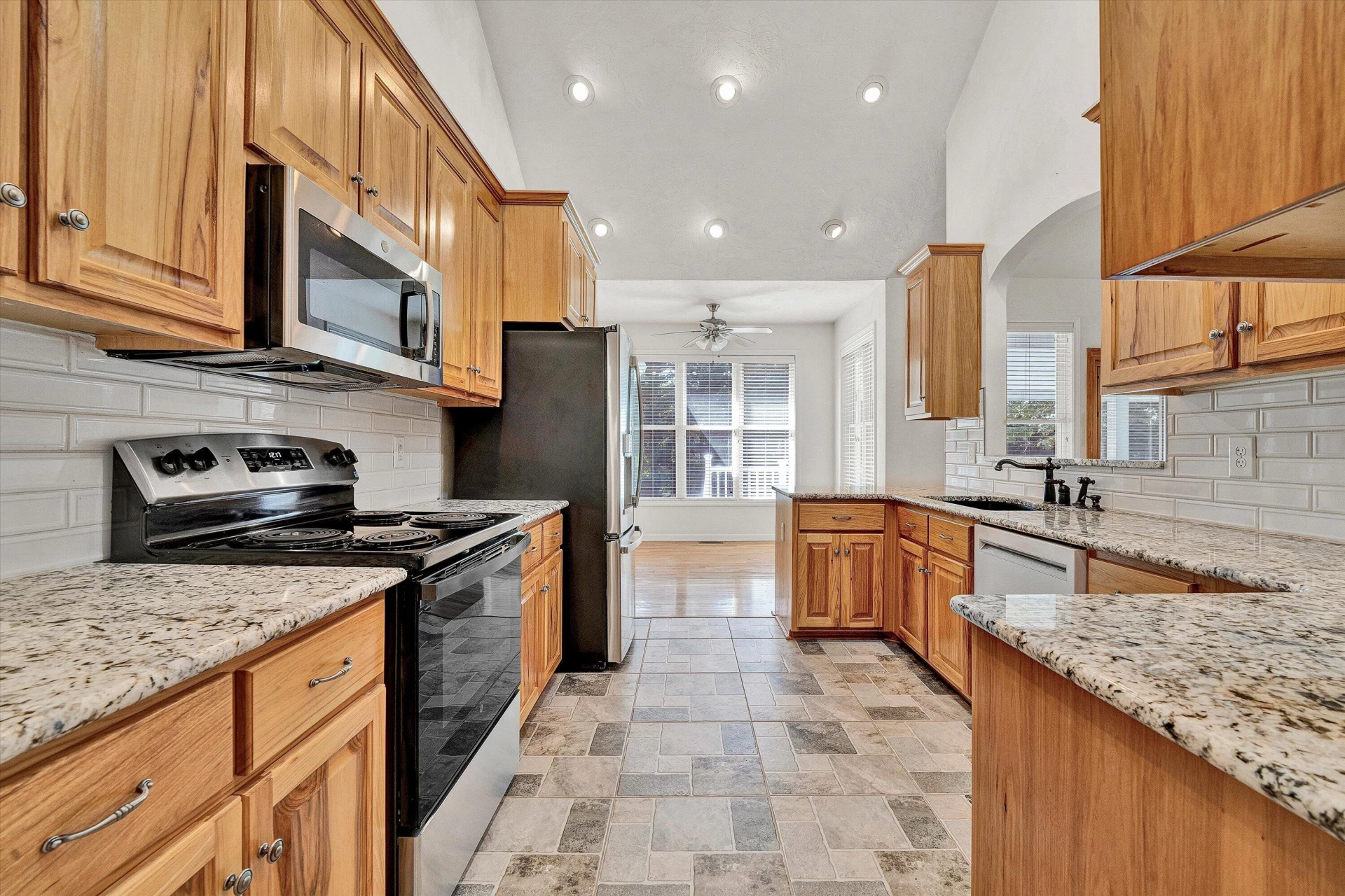 30 CHEYENNE LN - Photo 16