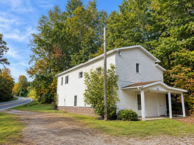 722 Floyd Hwy S, Floyd, VA, 24091