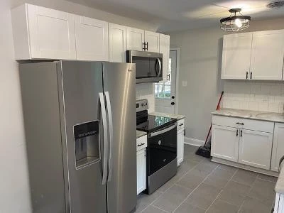 3610 Pinevale RD - Photo 5