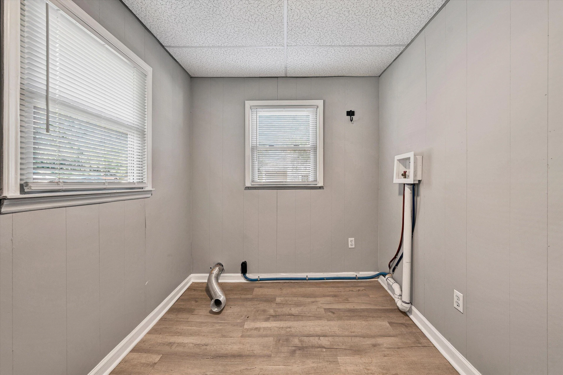 7760 Williamson RD - Photo 16