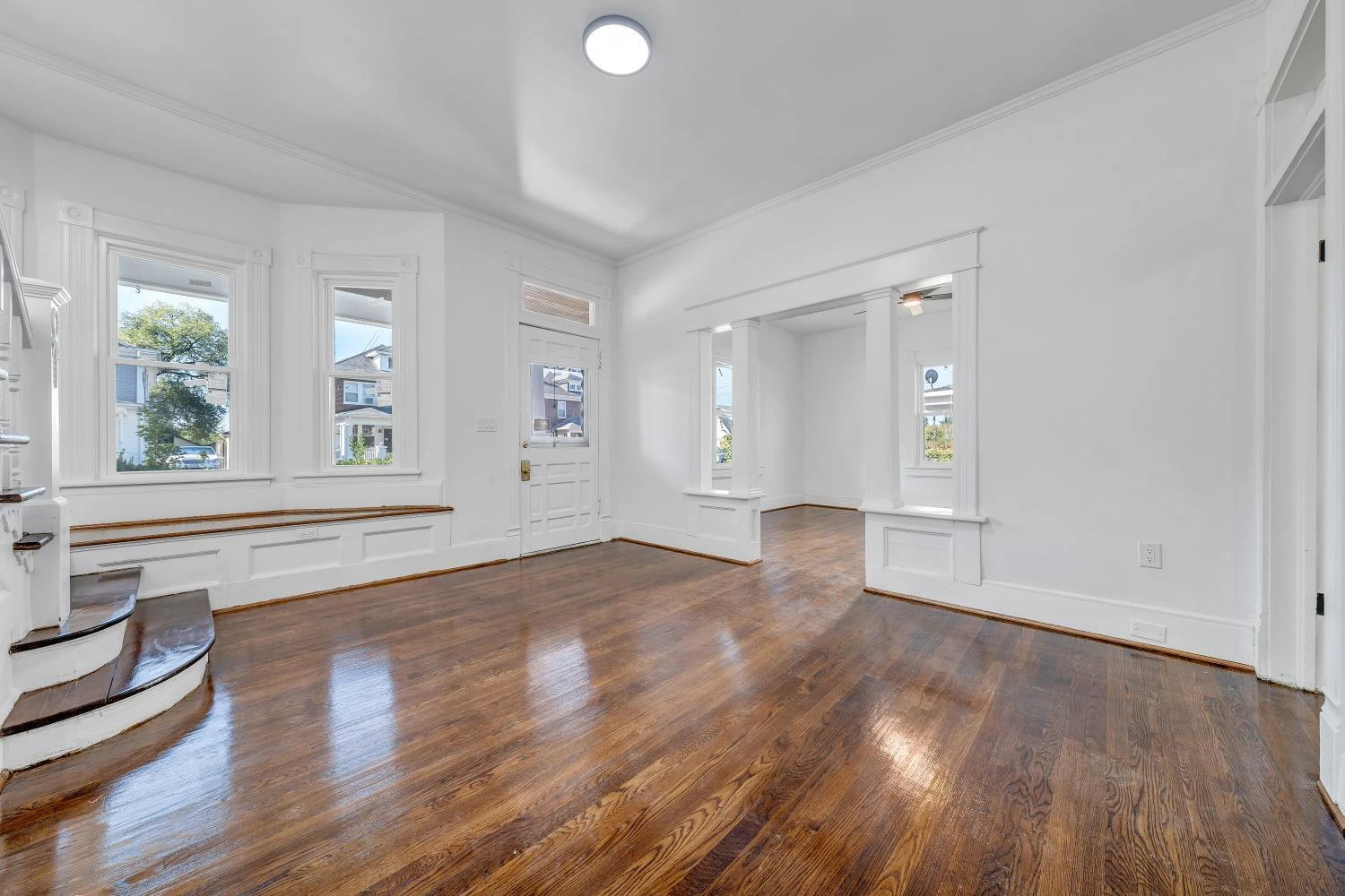 1915 Mercer AVE NW - Photo 6