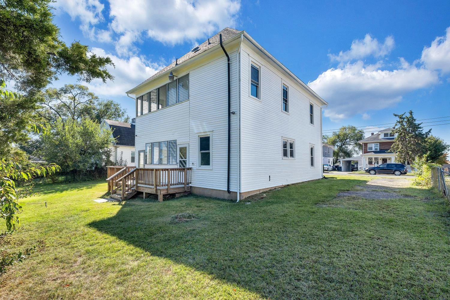 1915 Mercer AVE NW - Photo 18