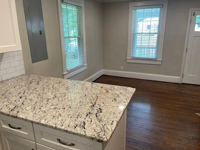 304 Bowman AVE - Photo 5