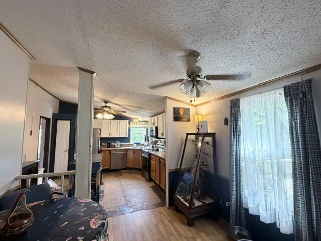 1096 Wells RD - Photo 13