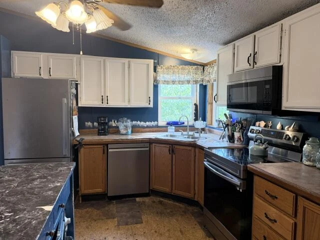 1096 Wells RD - Photo 14