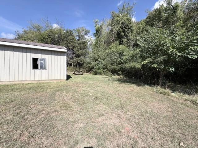 1096 Wells RD - Photo 26