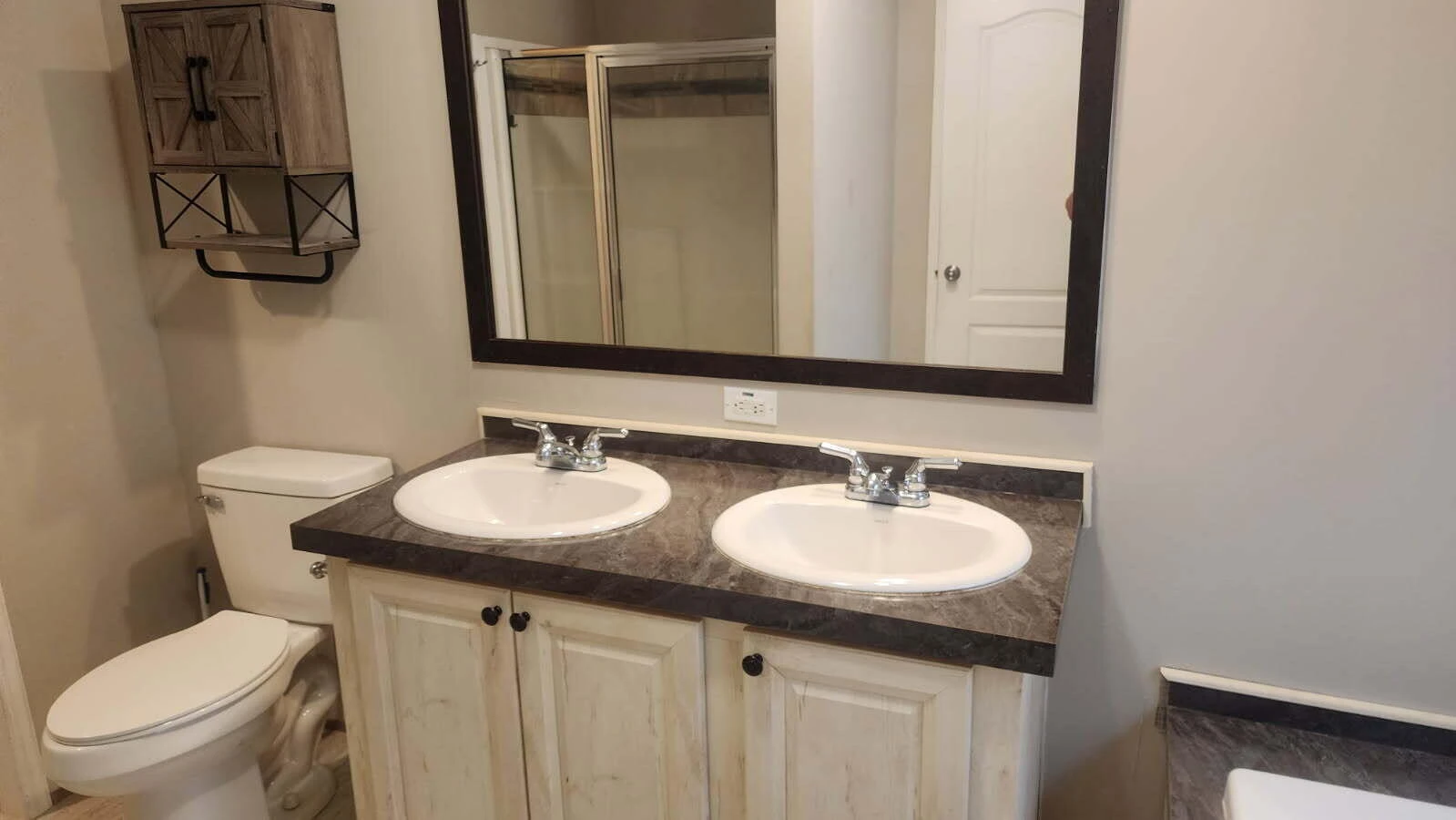1561 Airport RD - Photo 5