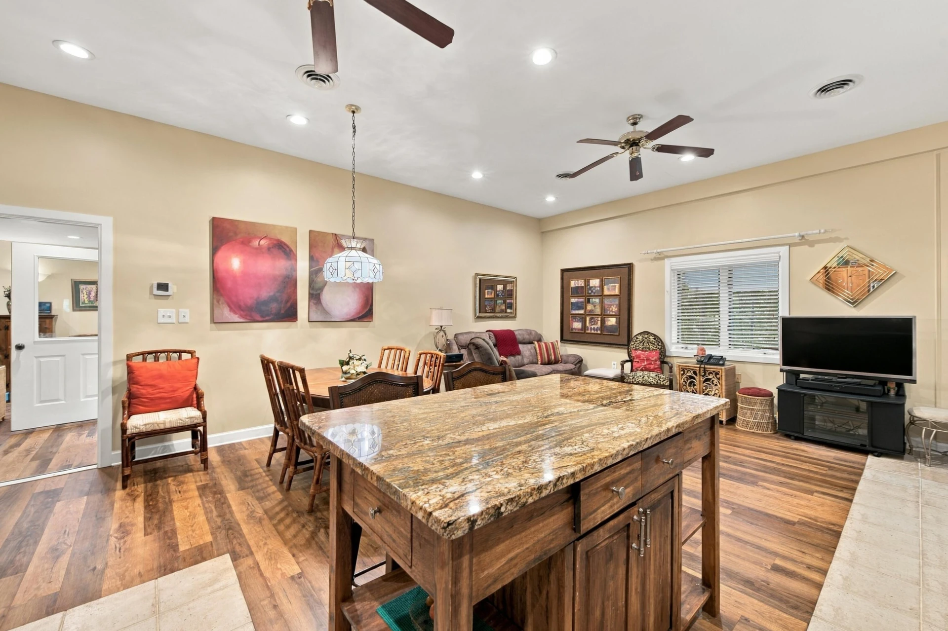 113 Barbury CT - Photo 55