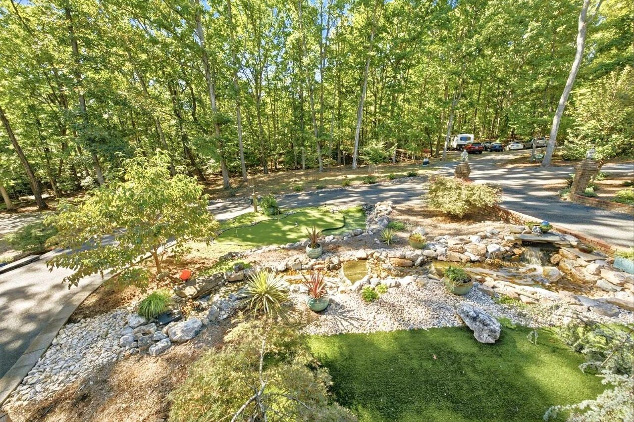 113 Barbury CT - Photo 9
