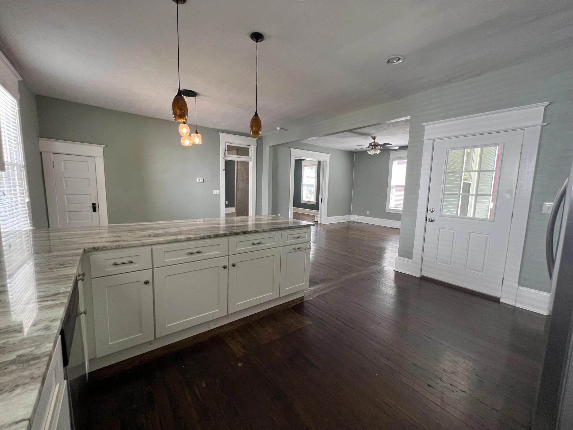 1510 Chapman AVE SW - Photo 14